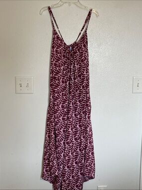 Sleeveless Leaf-Print Maxi Jumpsuit in Wine Pink